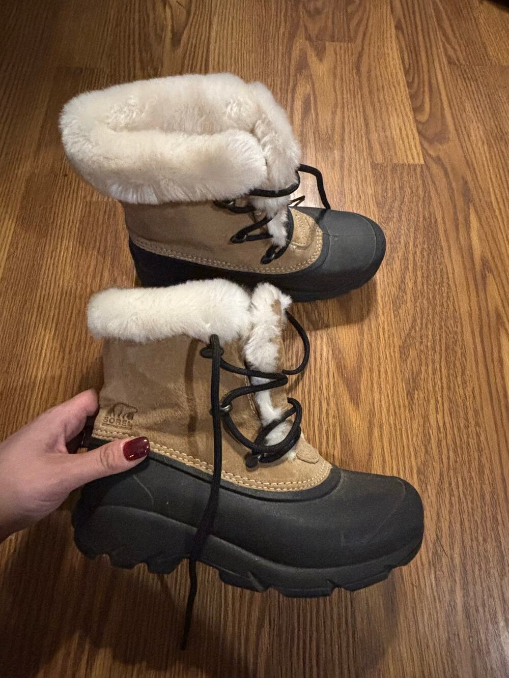 NWOT Sorel Winter Outerwear Leather Rubber Faux Fur Thinsulate Waterproof Boots